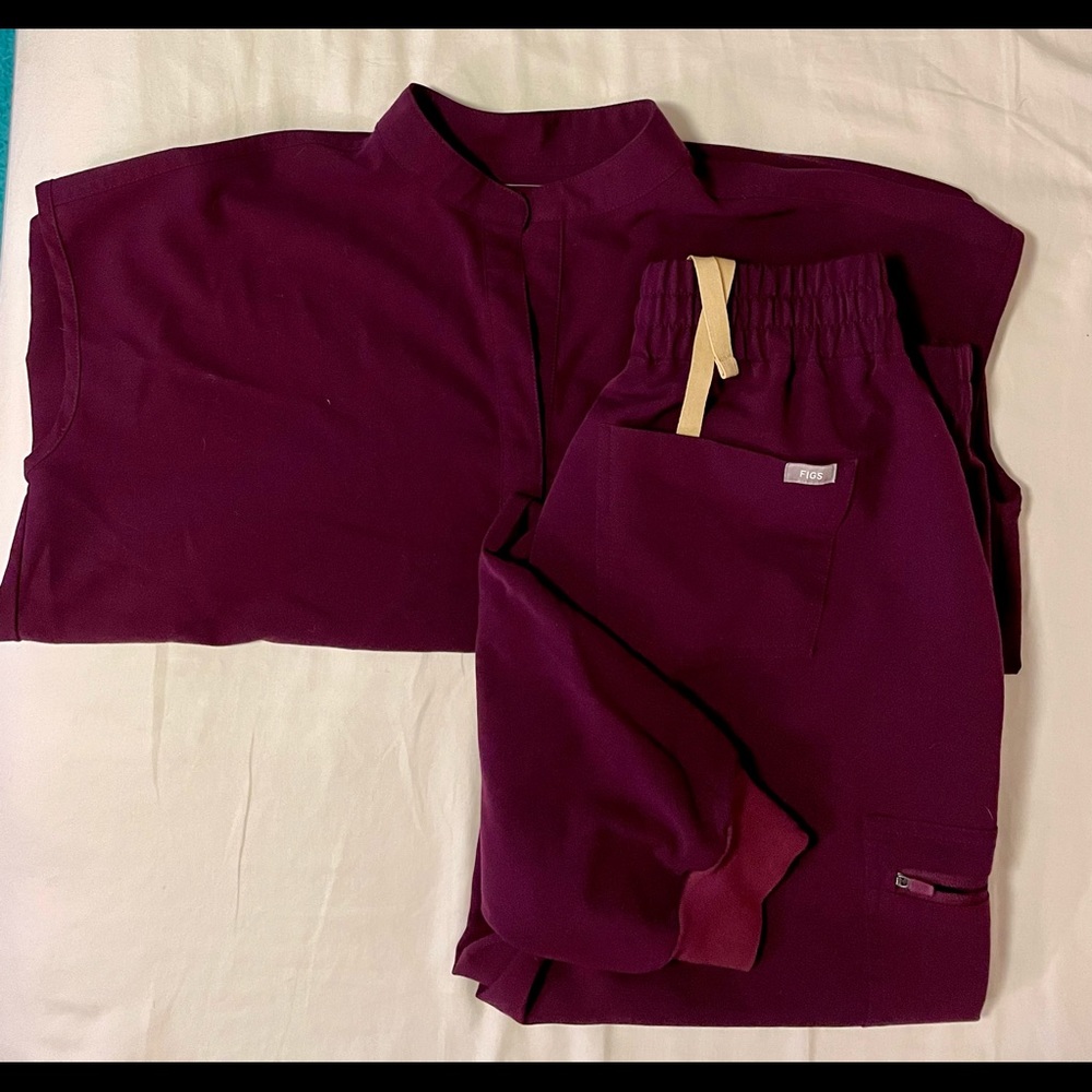 Figs Scrub Set